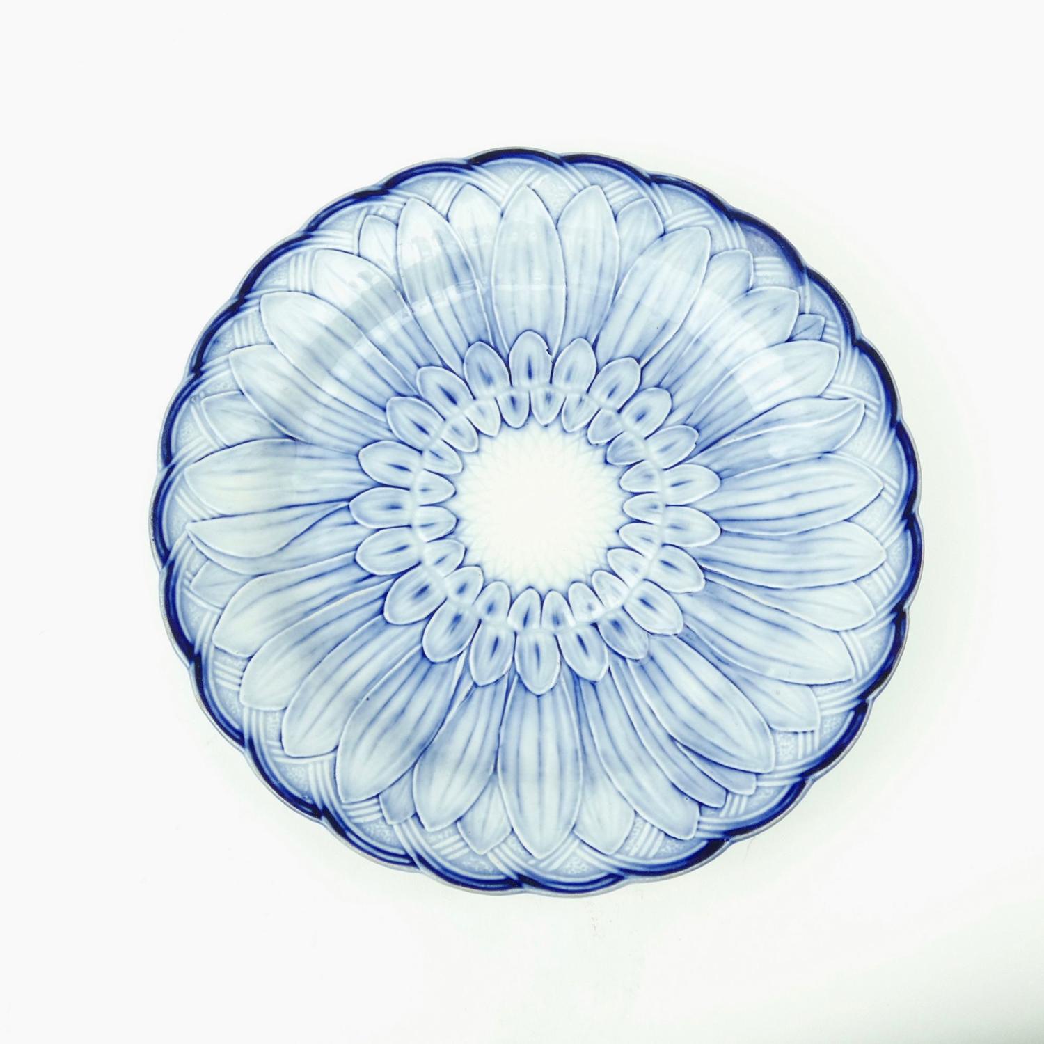 Blue sunflower plate