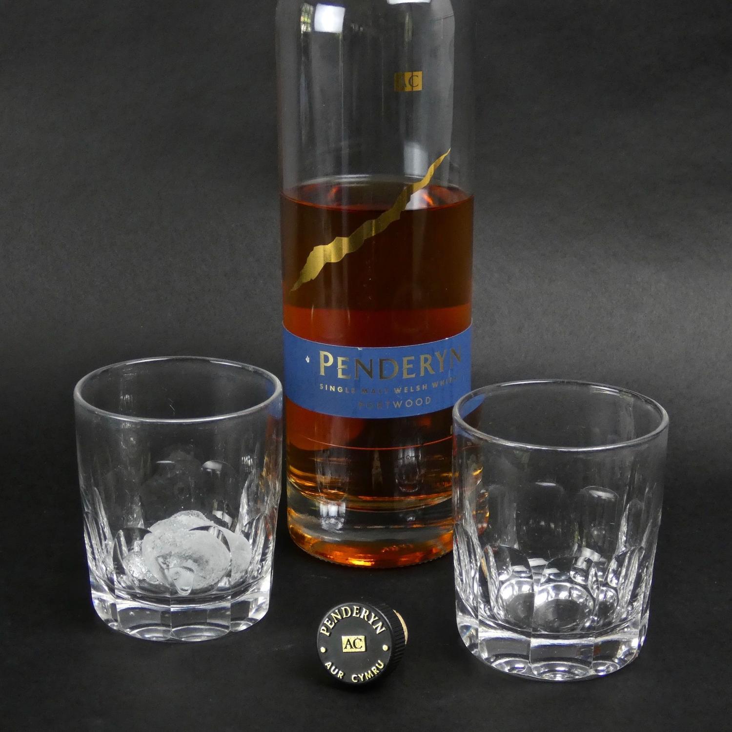 Pair of crystal whisky tumblers
