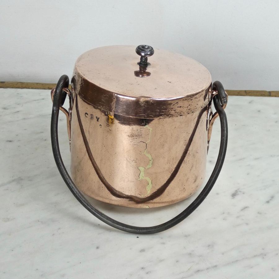 Small, French copper cooking pot