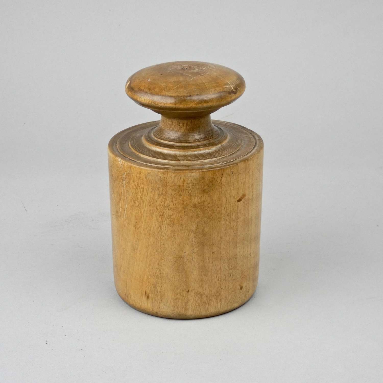 19th century wooden pie mould