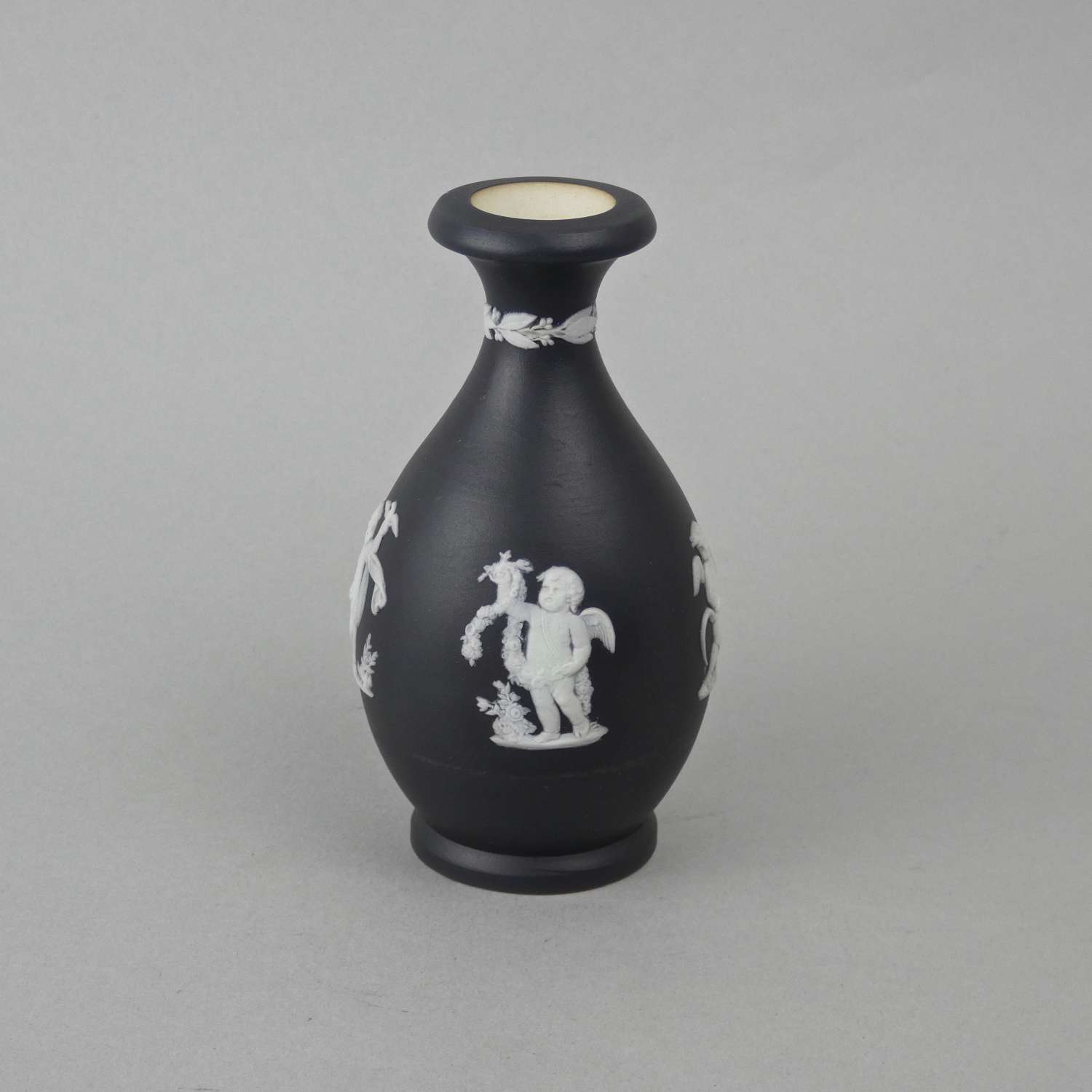 Black jasper bud vase