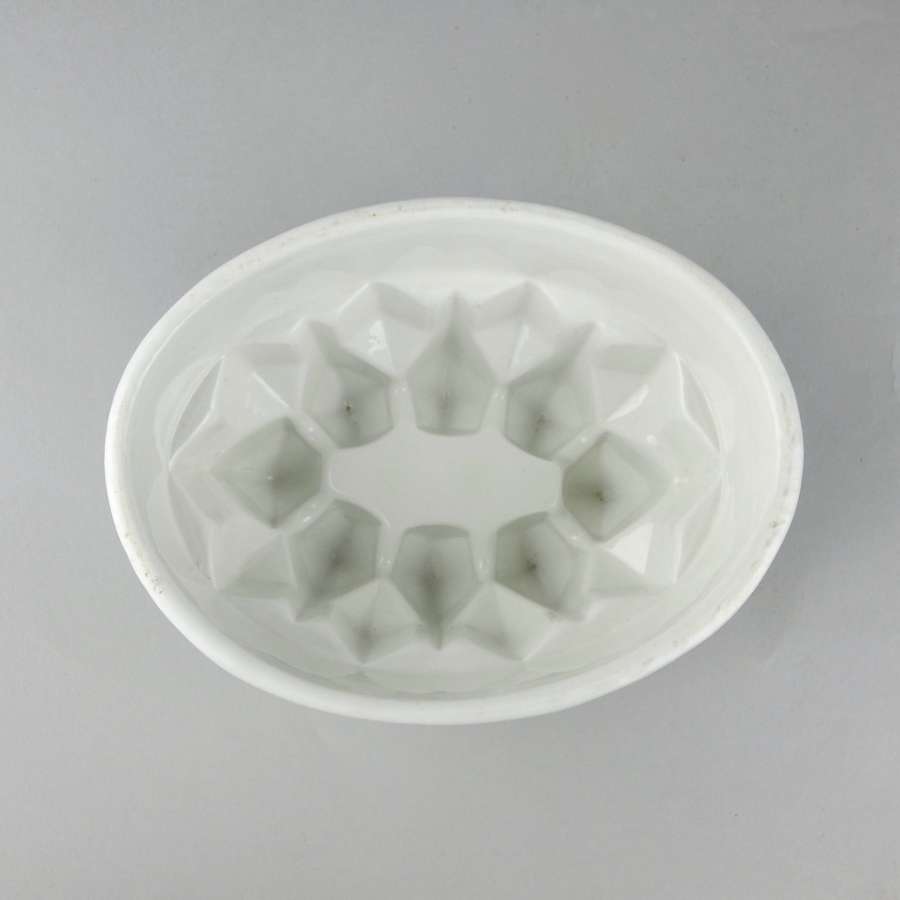 Heavy, ironstone mould
