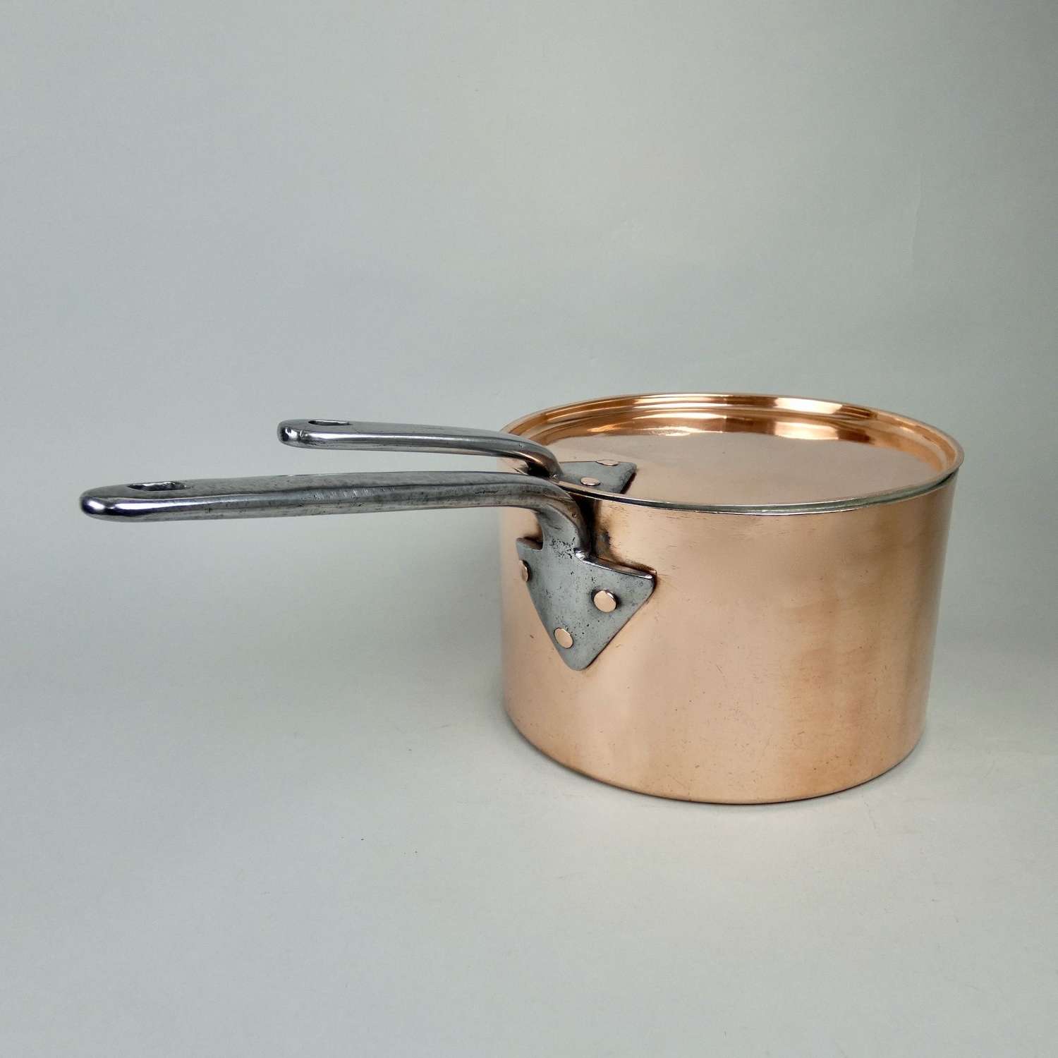 LARGE Victorian copper saucepan