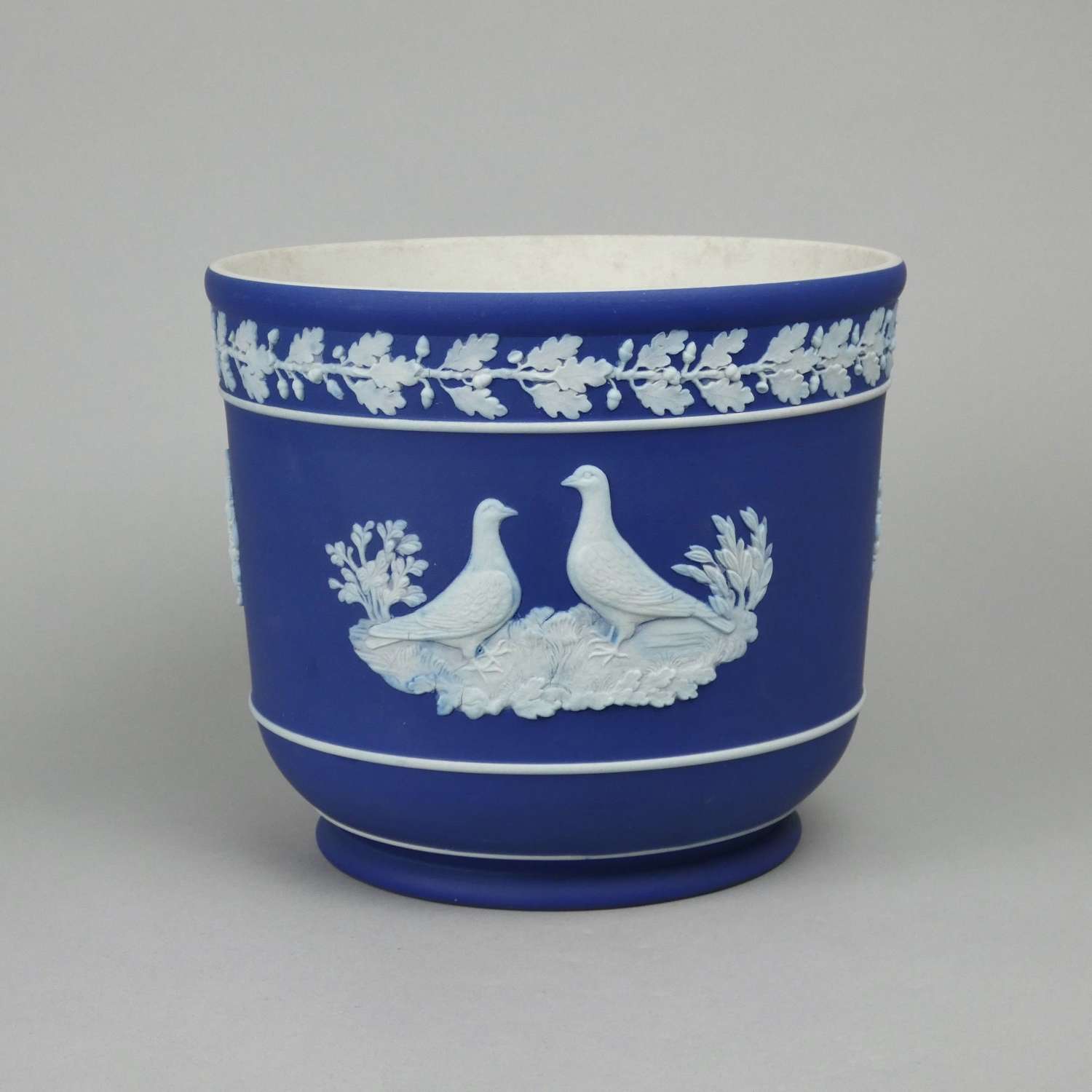 Wedgwood Jardiniere made for Capern's