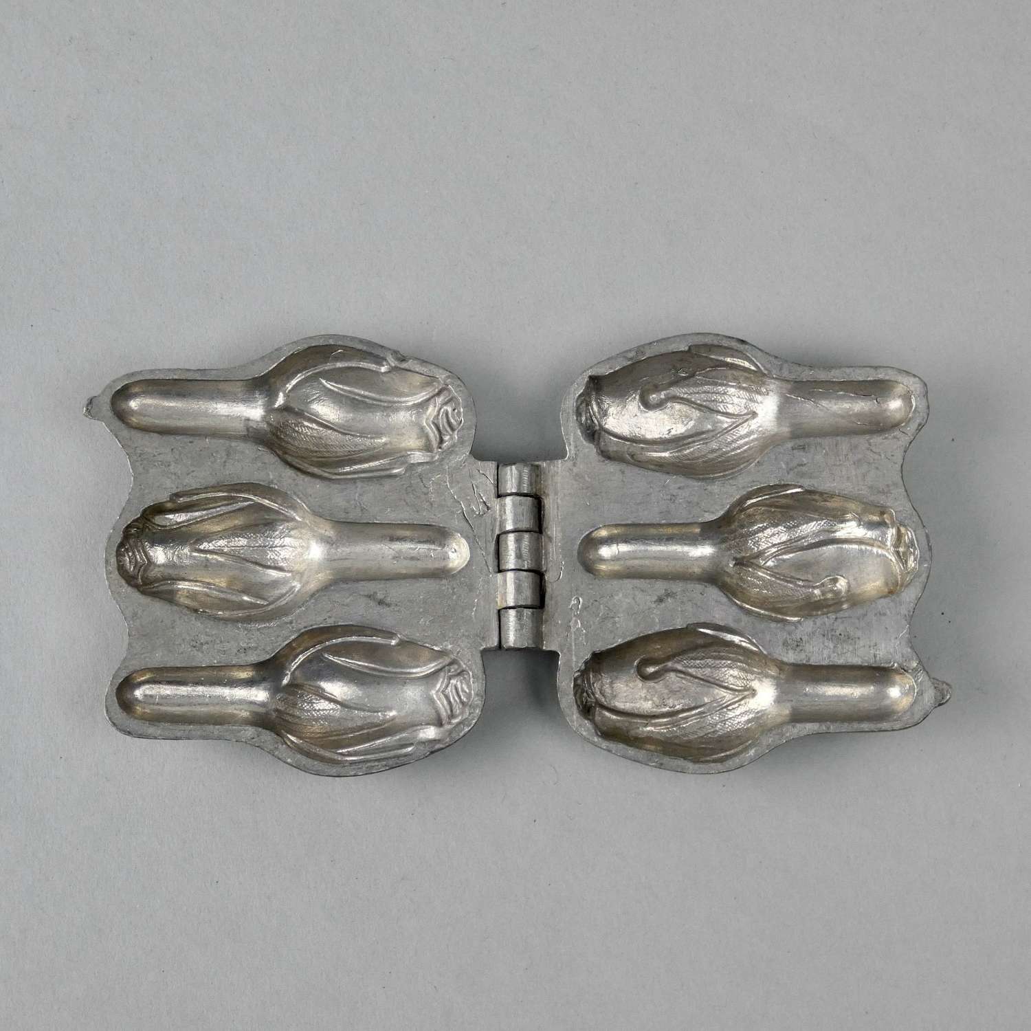 Pewter Bud Mould