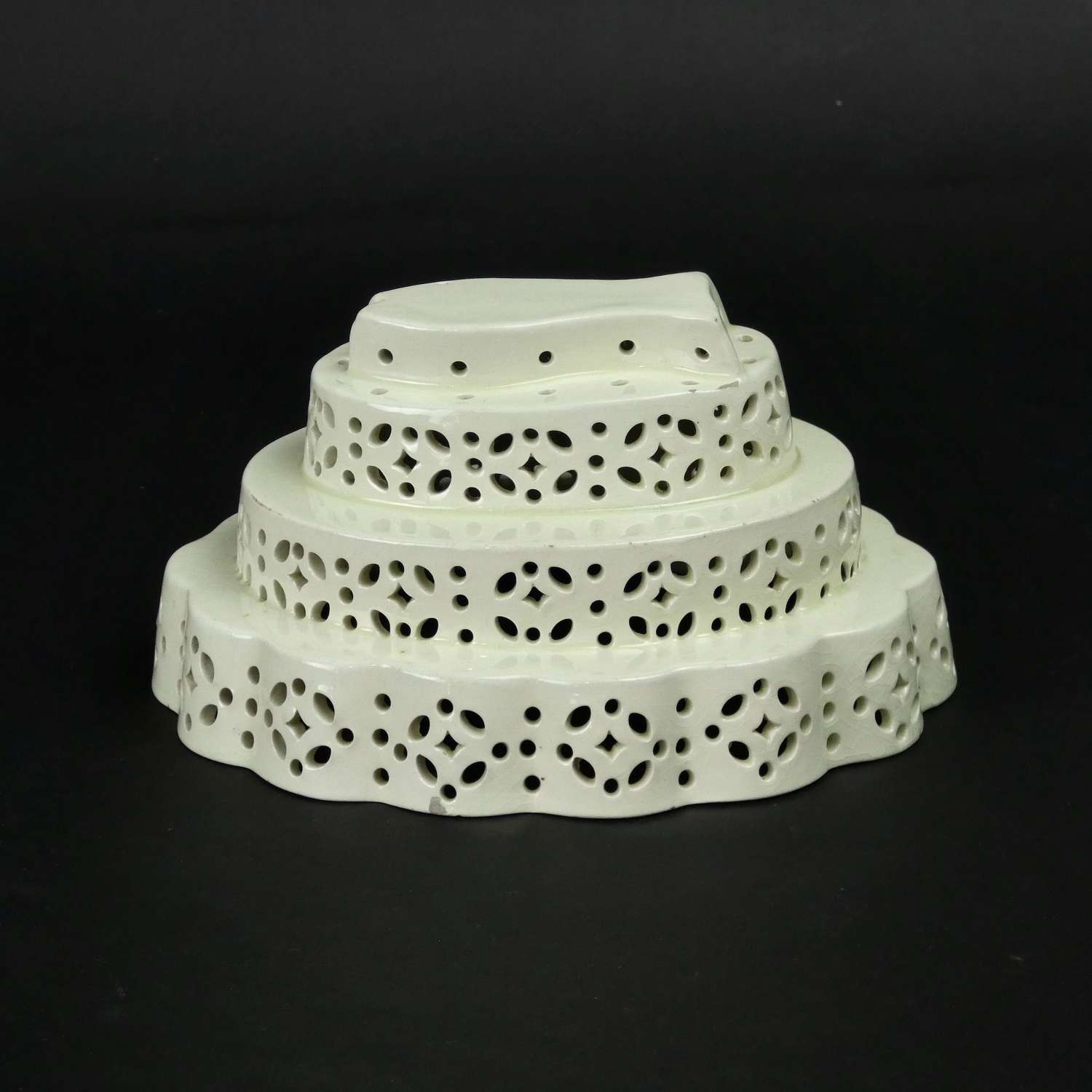 Leed's creamware curd cheese mould