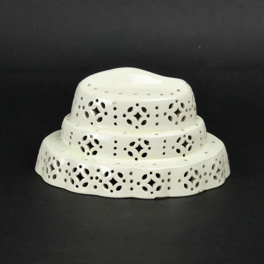 Fish top, creamware curd cheese mould