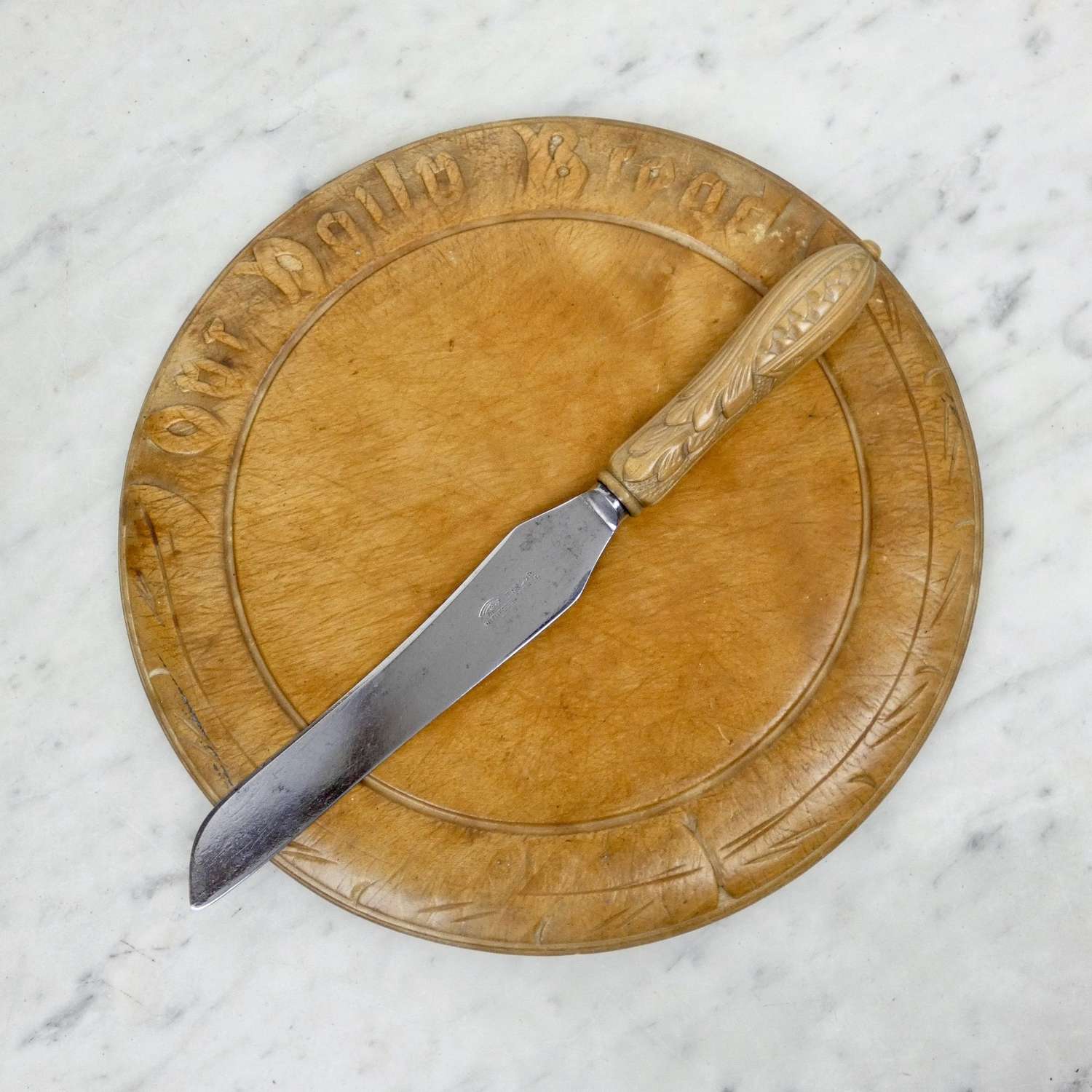 Taylor Witness carved bread knife