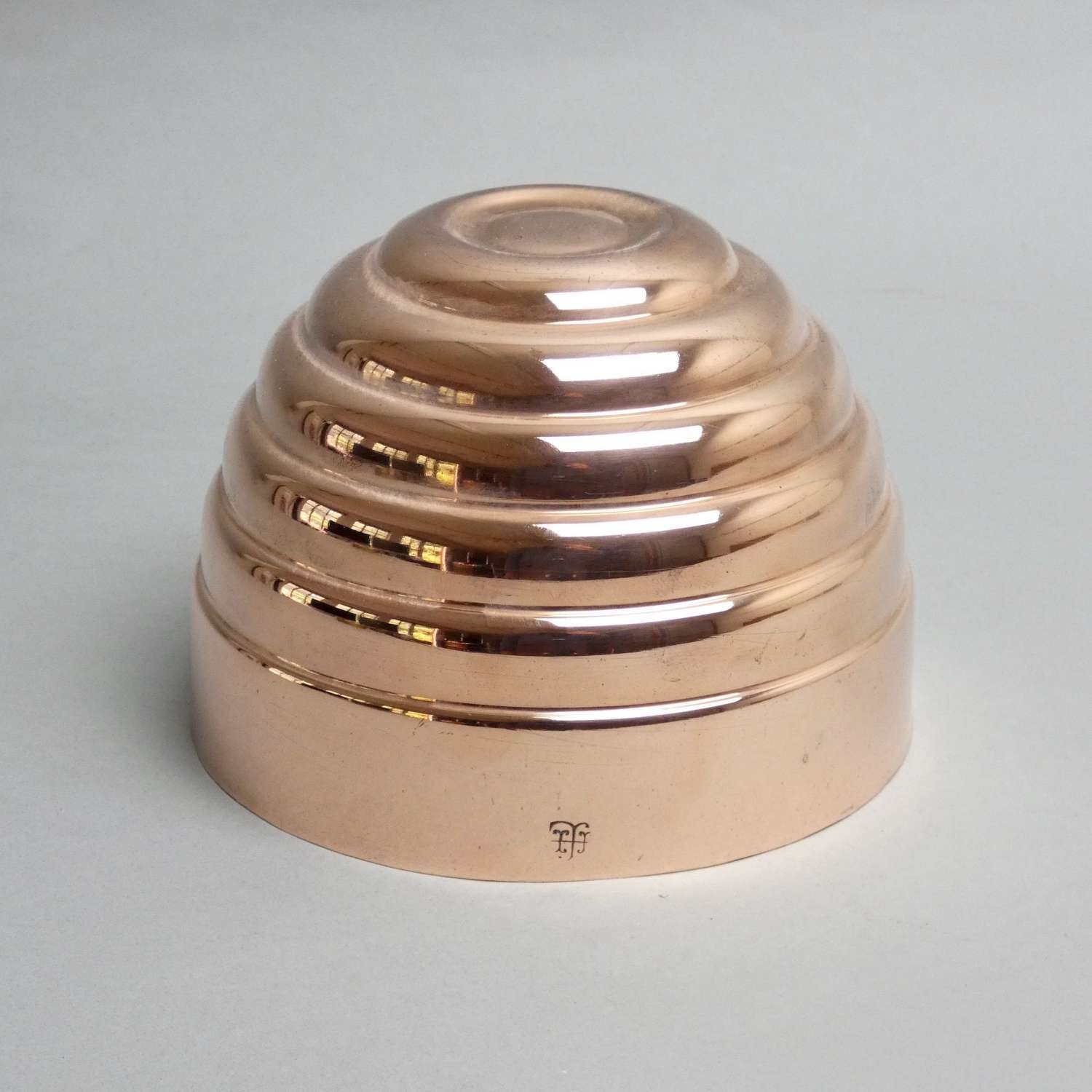 Beehive shaped copper mould