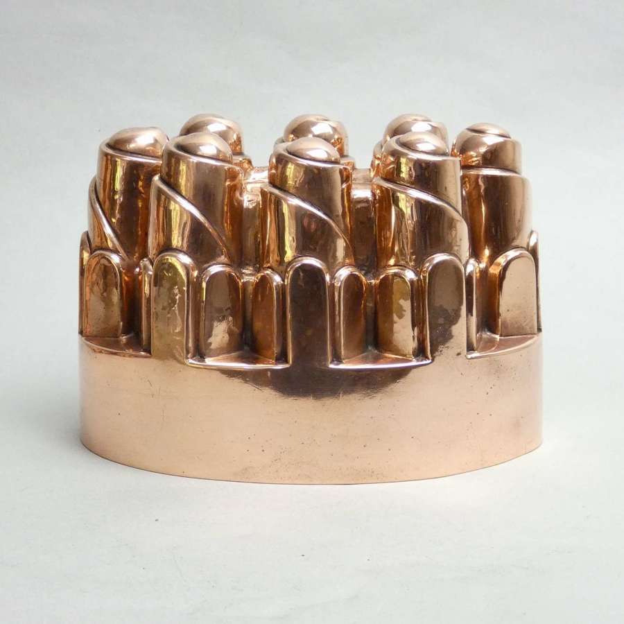 Oval copper jelly mould