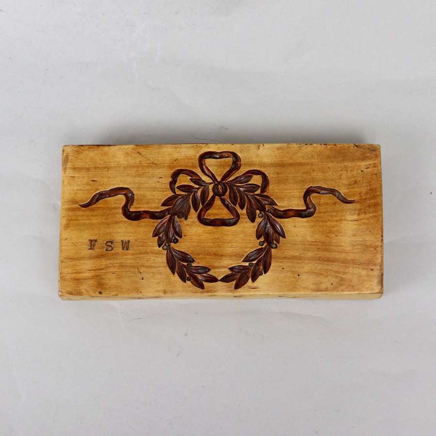 Boxwood mould carved with laurel garland