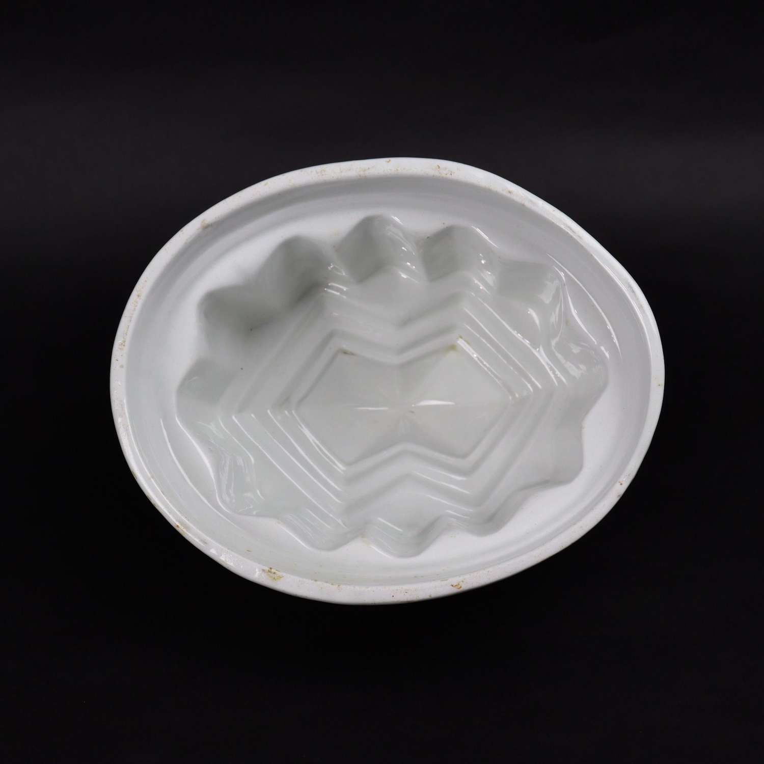 Heavy Ironstone Jelly Mould
