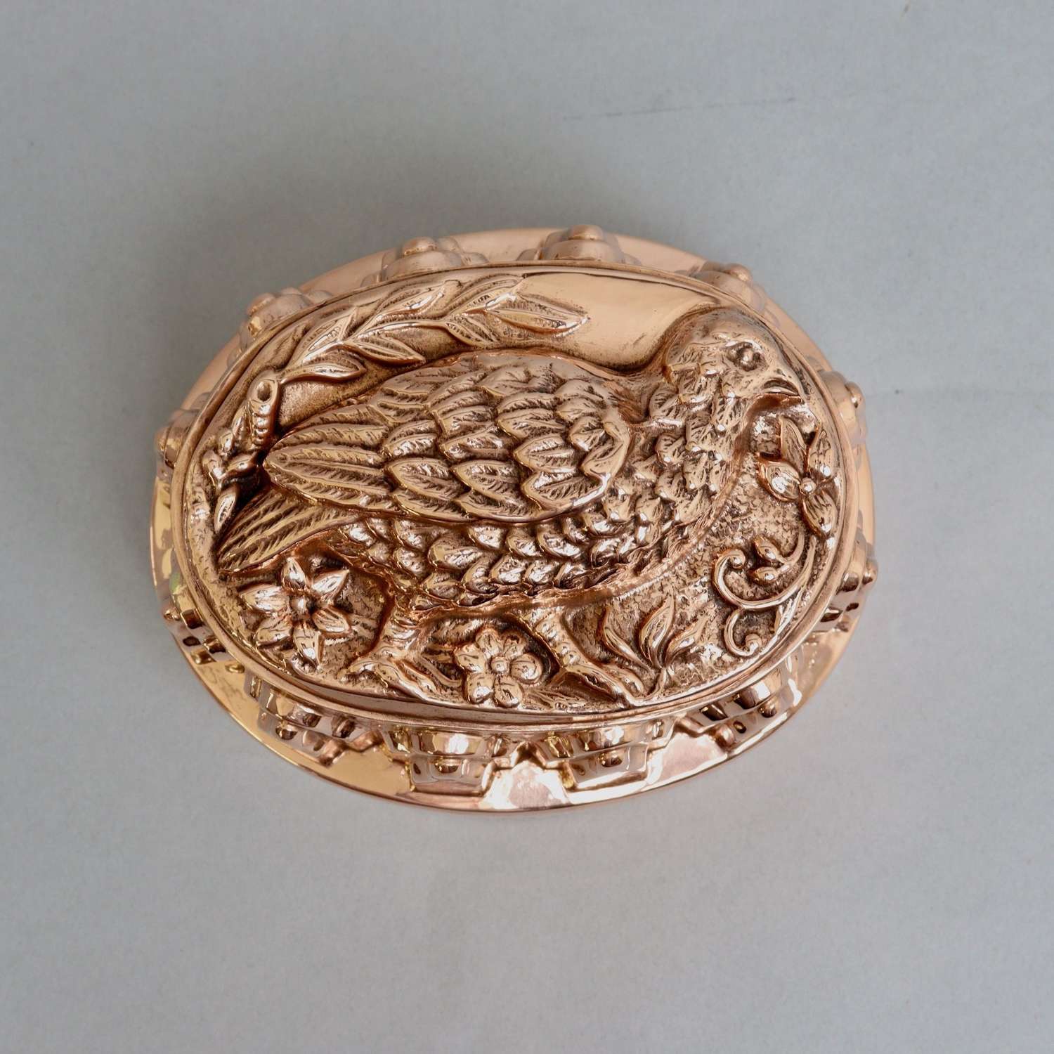 Super Quality Copper Mould with Bird to Top