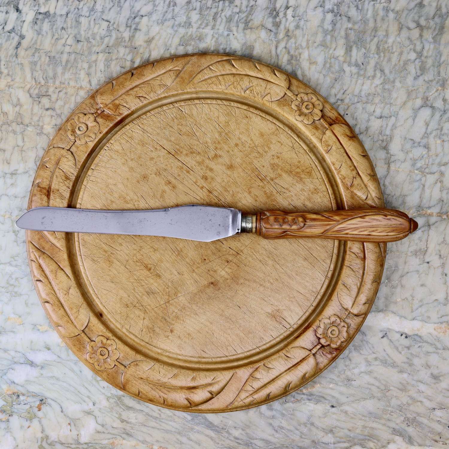 Breadknife Carved with Corn