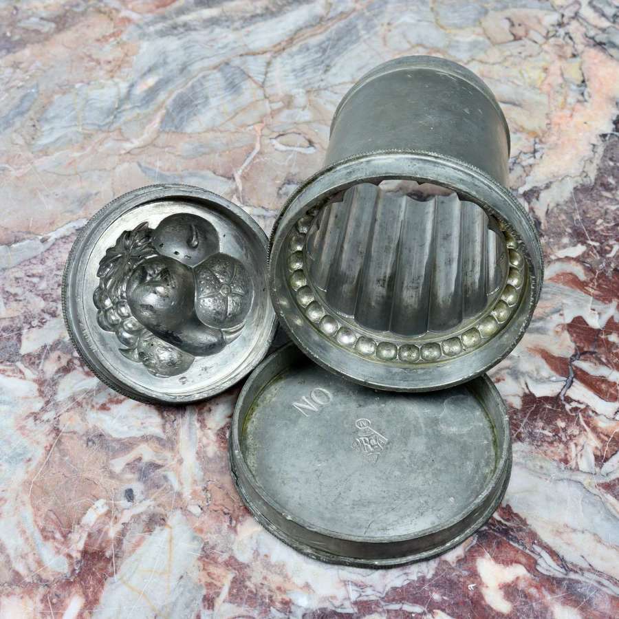 3 Part Pewter Mould with Fruit Top