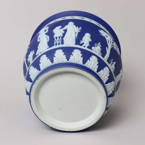 Large Wedgwood Dark Blue Jasper Jardiniere