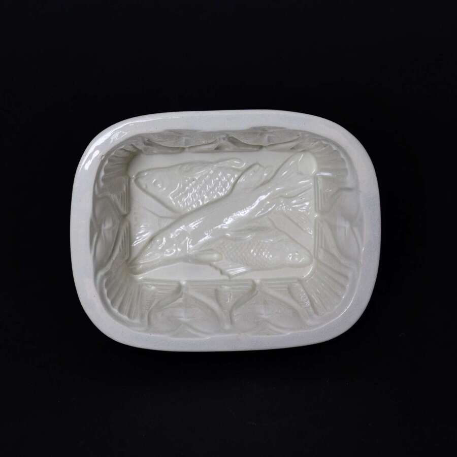 Ironstone Jelly Mould with Crossed Fish Design